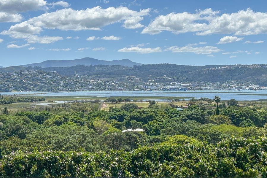 3 Bedroom Property for Sale in Brenton On Lake Western Cape